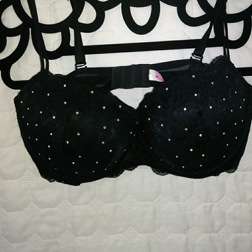 Victoria's Secrets Bra 36D